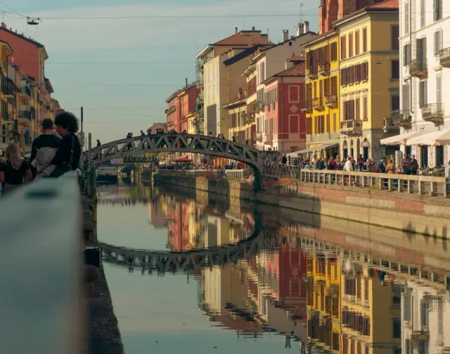 הצטרפו לצוות מדריכי הטיולים של מילאנזי במילאנו